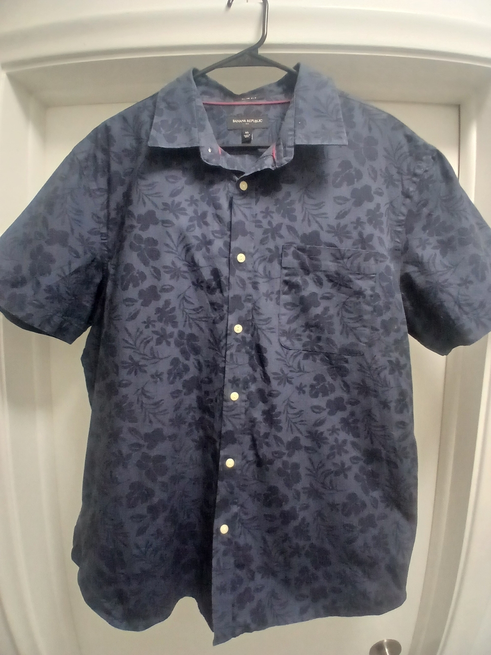 Banana Republic Navy Floral Short-Sleeve Button-Down Shirt